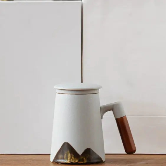 Mountain Design Ceramic Tea Mugs with Filter
