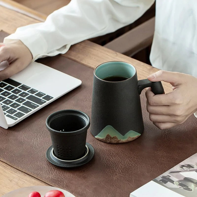 Mountain Design Ceramic Tea Mugs with Filter