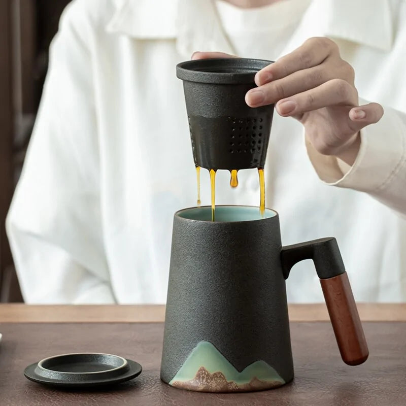 Mountain Design Ceramic Tea Mugs with Filter